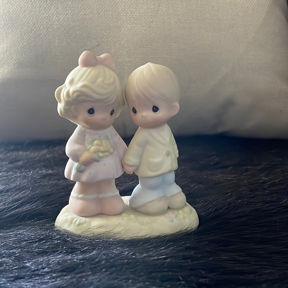 Precious Moments Figurine